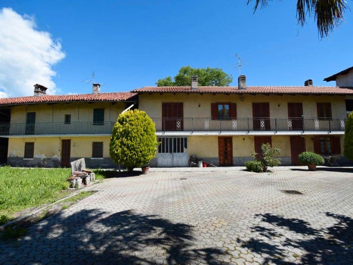 Casa con 6 locali in vendita in Via San Rocco, Baudenasca, Pinerolo