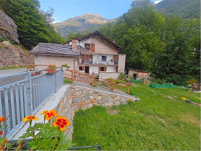 Casa quadrilocale in vendita in Località Coré, Fontainemore