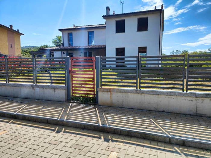 Appartamento con 5 locali in vendita in Strada Comunale di Casanova, Bucine