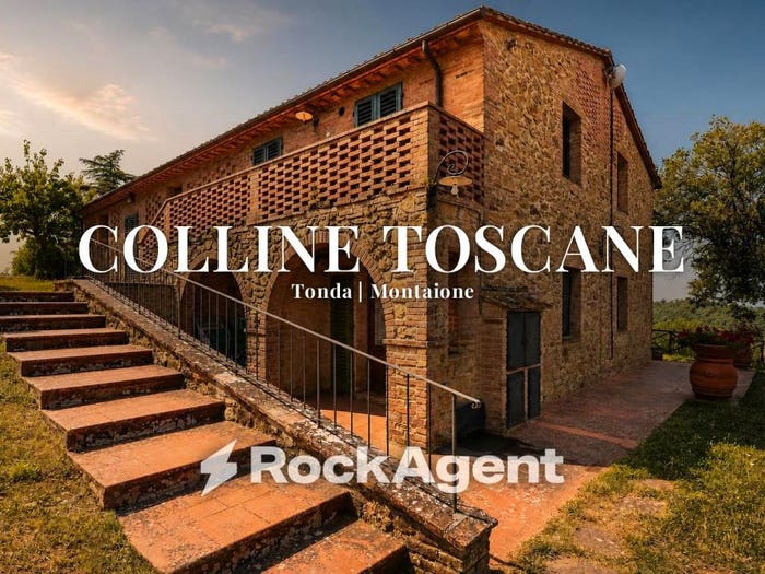 Appartamento trilocale in vendita in Via Cerroni, Montaione