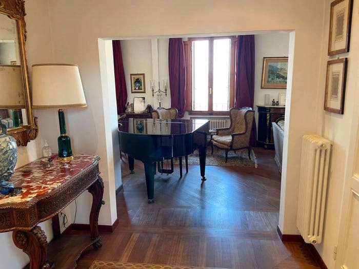 Appartamento con 5 locali in vendita in Piazza di San Iacopino, Porta al Prato San Jacopino, Firenze