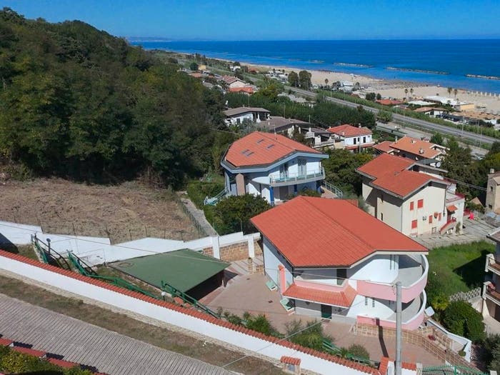 Casa con 6 locali in vendita in Viale Europa, Lido Riccio, Ortona
