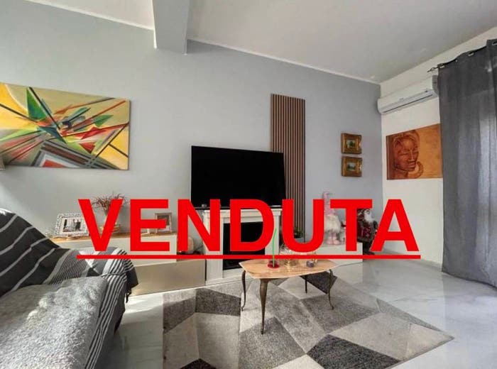 Casa con 5 locali in vendita in Via della Libertà, Bisceglie