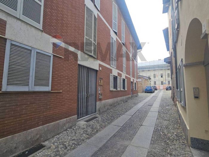 Appartamento bilocale in vendita in Via Regina Adelaide, Centro Storico, Pavia