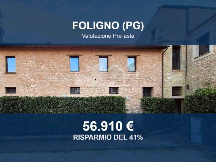 Appartamento quadrilocale in vendita in Via Antonio Gramsci, Centro Storico, Foligno