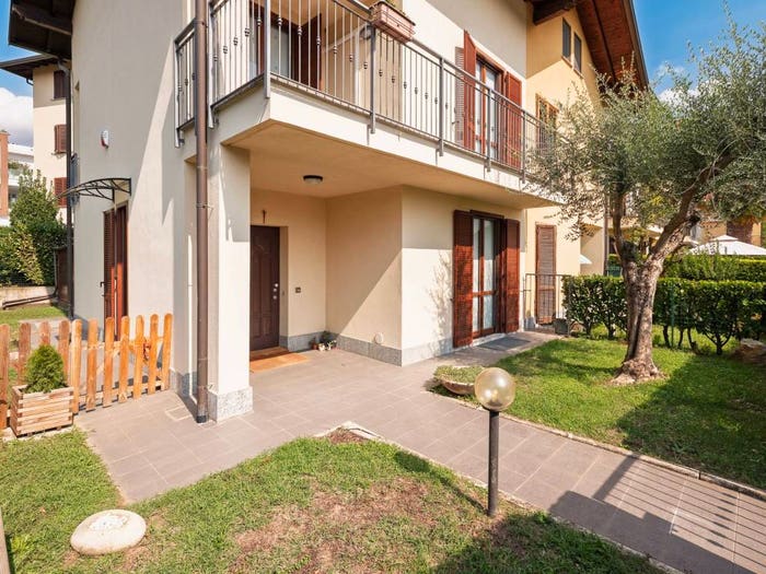 Casa quadrilocale in vendita in Via del Carroccio, Sant'Antonio, Cantù