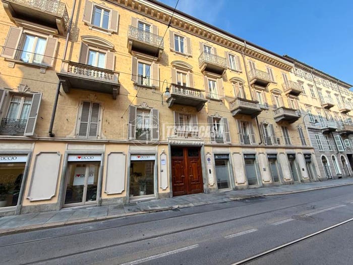 Appartamento bilocale in vendita in Via Accademia Albertina, Via della Rocca, Torino