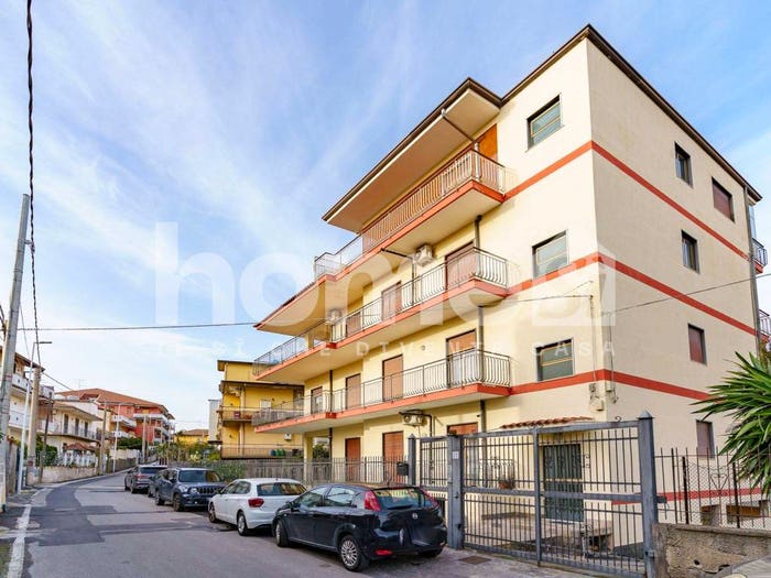 Appartamento con 5 locali in vendita in Via del Faggio, Monte Po, Catania