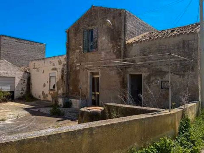 Casa con 6 locali in vendita in Strada Isolotto, Arcieri Isolotto, Misiliscemi
