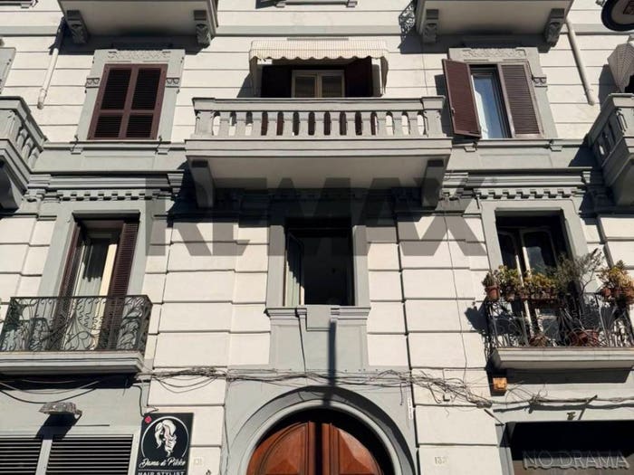 Appartamento quadrilocale in vendita in Via Santa Lucia, Santa Lucia, Napoli
