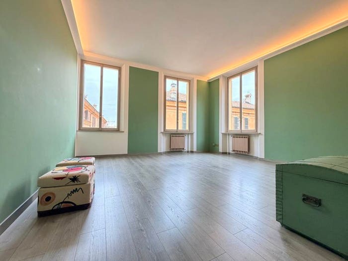 Appartamento con 5 locali in vendita in Corso Canalchiaro, Centro Storico, Modena