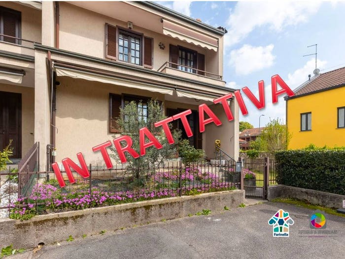 Casa quadrilocale in vendita in Via Tarvisio, Centro, Limbiate