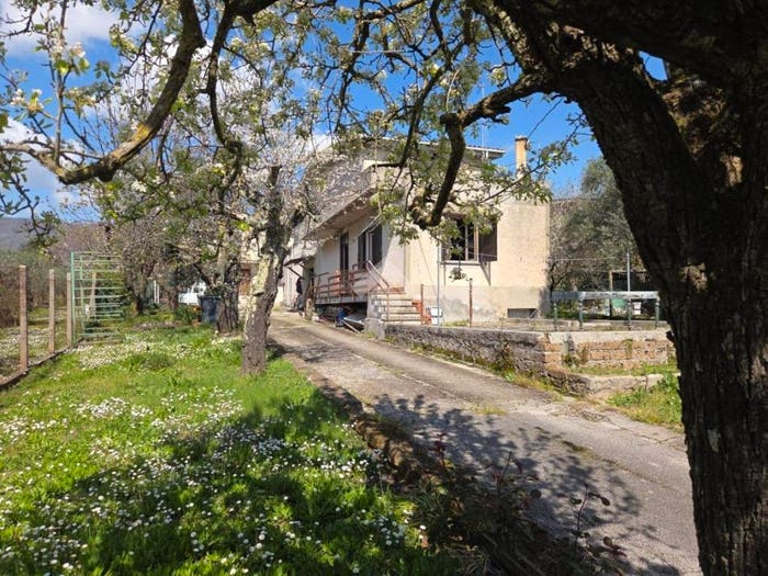 Casa quadrilocale in vendita in Via di Casale, Via della Caranella Via di Cori, Velletri