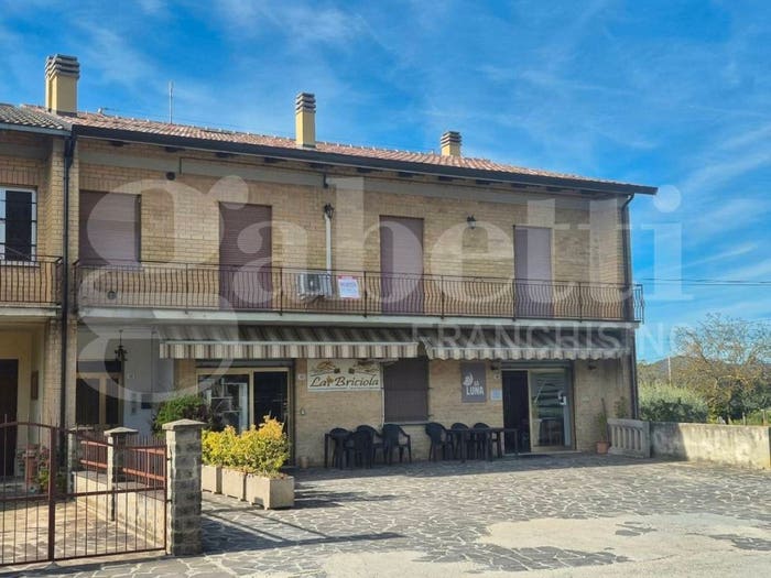 Appartamento con 6 locali in vendita in Via dei Calzolari, Casanova Di Torre, Gubbio