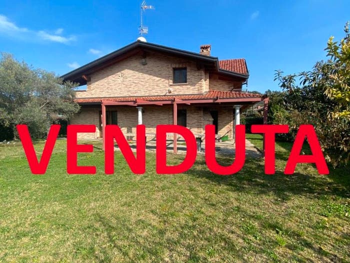 Casa quadrilocale in vendita in Via del Campo, Centro, Casale Litta