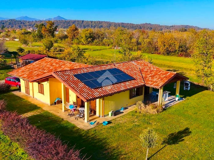 Casa con 5 locali in vendita in Via Dalmasso, Bruino