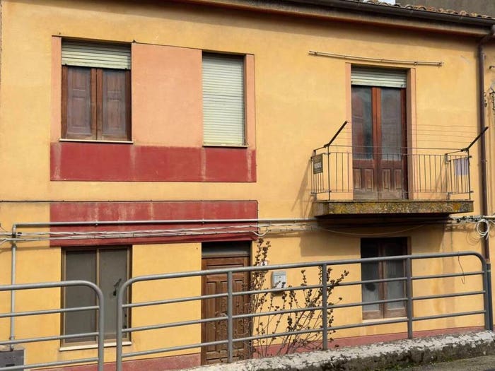 Casa quadrilocale in vendita in Via Trieste, Centro, Castellana Sicula