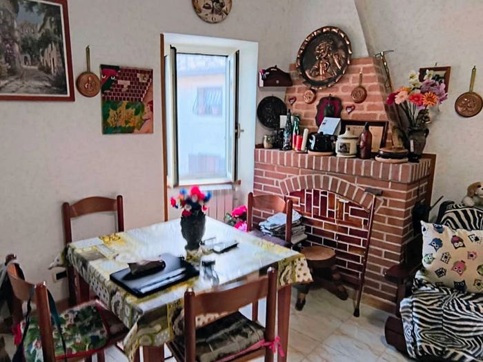 Appartamento bilocale in vendita in Anticoli Corrado