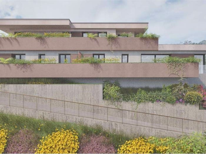 Appartamento quadrilocale in vendita in Via Como snc, Colle Brianza