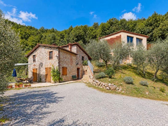 Casa con 6 locali in vendita in Via Teatro Vecchio, Borgo a Mozzano