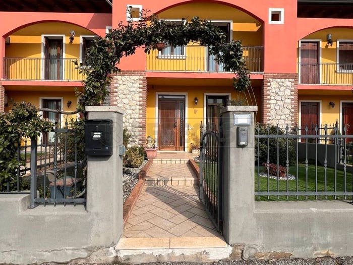 Casa con 6 locali in vendita in Via Giovanni Paolo Primo, Monticello Di Fara, Sarego