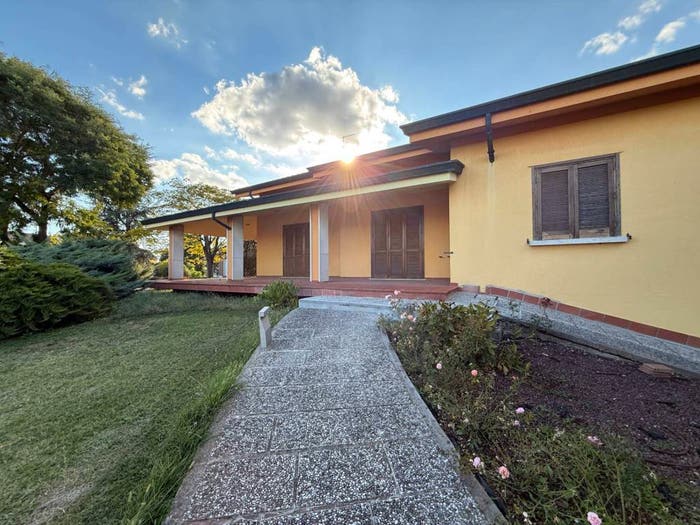 Casa con 6 locali in vendita in Villa Poma, Borgo Mantovano