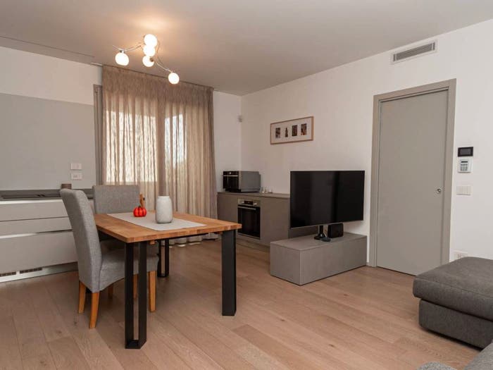 Appartamento trilocale in vendita in Via Tenente Andrea Millevoi, Silea