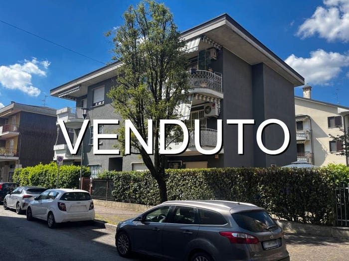 Appartamento trilocale in vendita in Via del Santuario, Centro, Pioltello