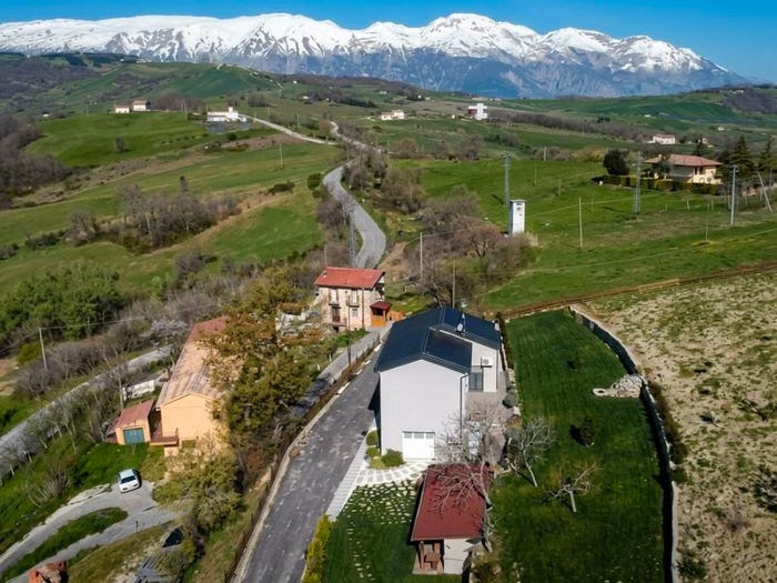 Casa quadrilocale in vendita in Contrada Valle Verdura, Torricella Peligna