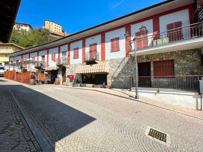 Appartamento quadrilocale in vendita in Via Roma, Castellinaldo d'Alba