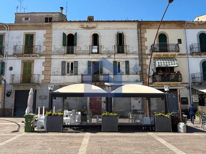 Casa con 5 locali in vendita in Piazza Giuseppe Garibaldi, Centro, Atessa