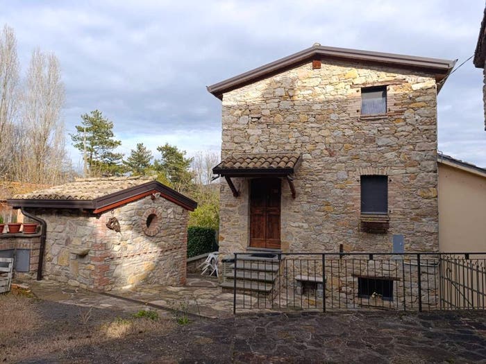 Casa trilocale in vendita in Località Bardone, Terenzo