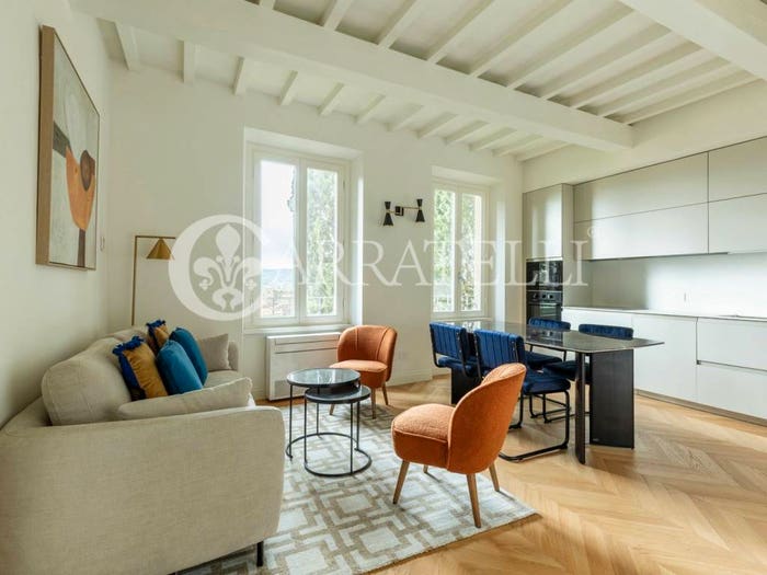Appartamento trilocale in vendita in Costa dei Magnoli, San Niccolò, Firenze