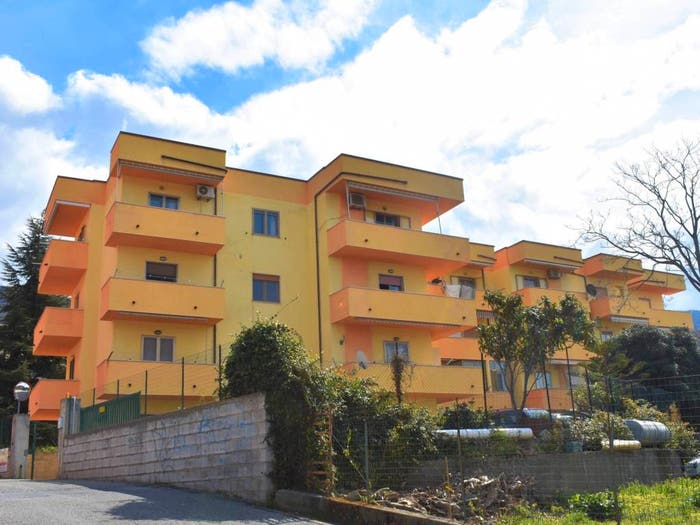 Appartamento quadrilocale in vendita in Via Camillo Benso di Cavour, Centro, Paola