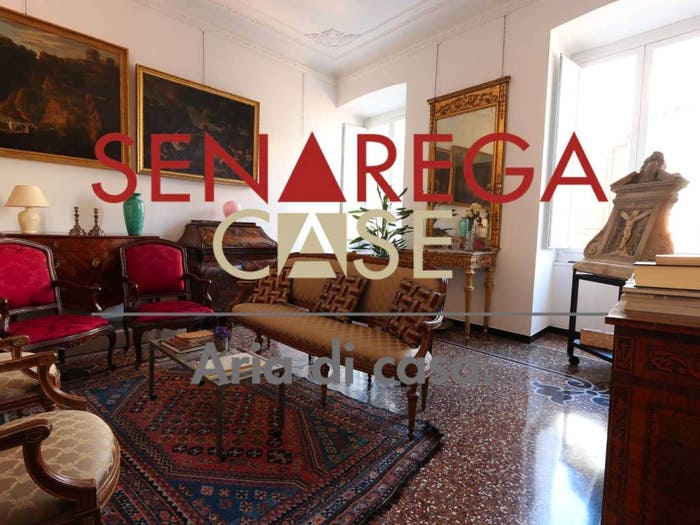 Appartamento con 6 locali in vendita in Corso Andrea Podestà, Carignano, Genova