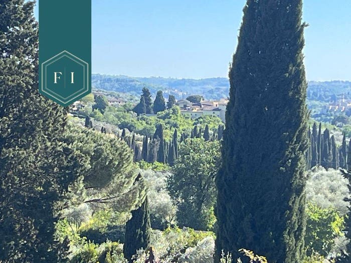 Appartamento quadrilocale in vendita in Via Beata Umiliana de'Cerchi, Due Strade San Gaggio, Firenze