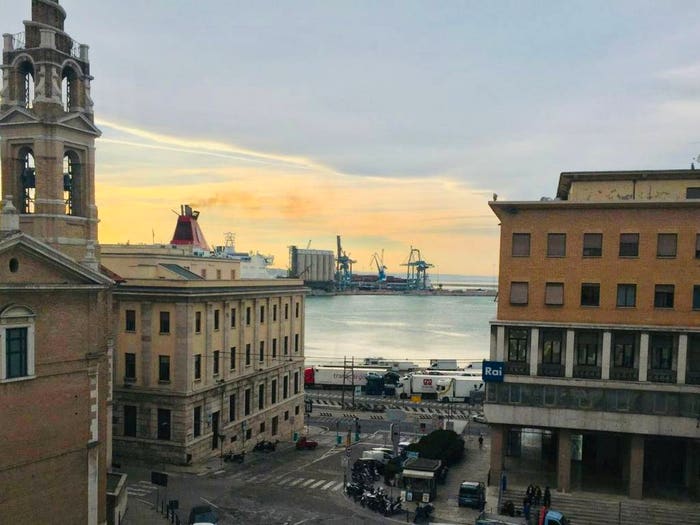 Appartamento con 6 locali in vendita in Corsi, Ancona