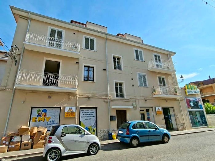 Appartamento trilocale in vendita in Via Fosse Ardeatine, Nicastro Sambiase, Lamezia Terme