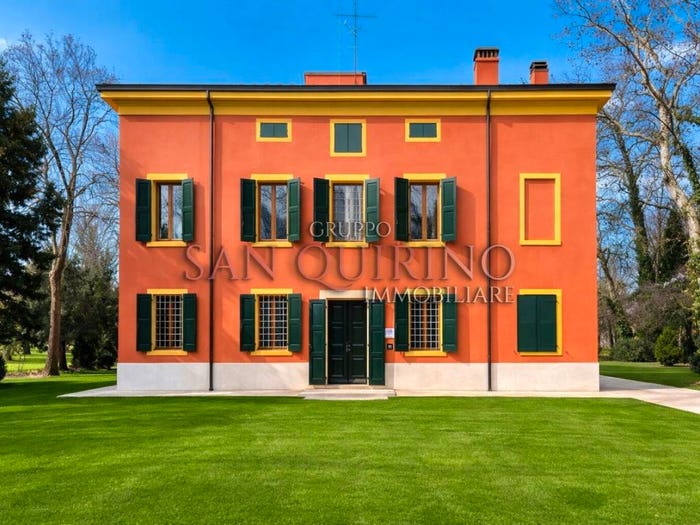 Casa con 6 locali in vendita in Via Case Bruciate, Centro, Castelnuovo Rangone