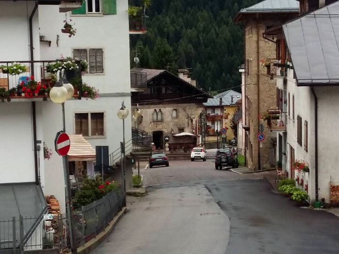 Appartamento trilocale in vendita in Via Monsignor Ciani, Centro, Domegge di Cadore