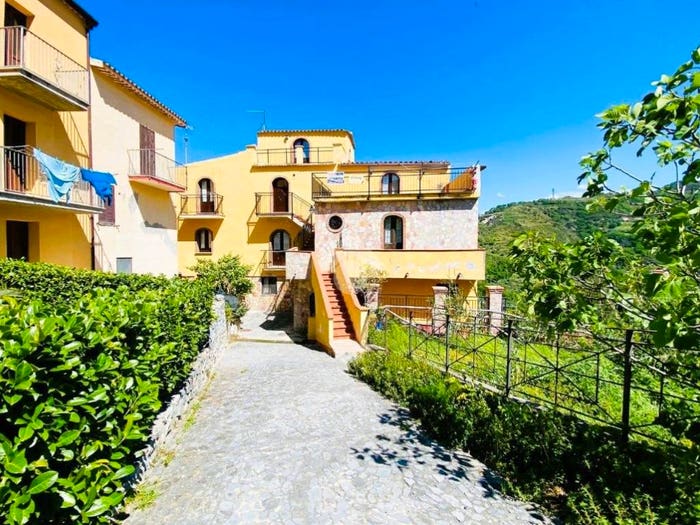 Appartamento monolocale in vendita in Via S Rocco, Centro, Fiumefreddo Bruzio