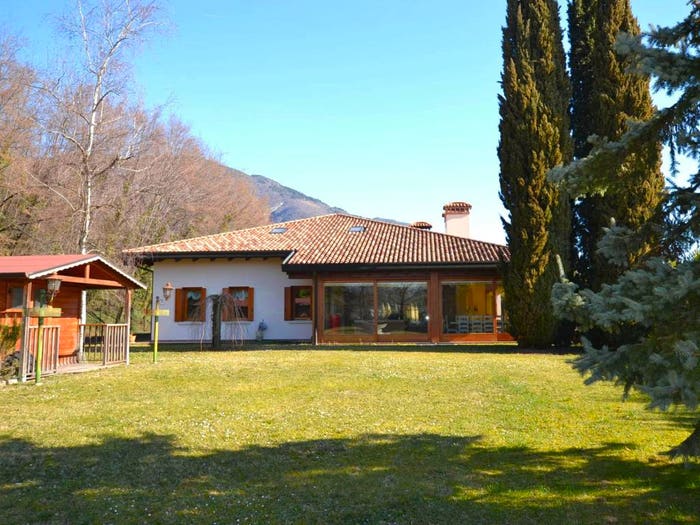 Casa con 6 locali in vendita in Via Emilio Romagnoli, Centro, Montereale Valcellina