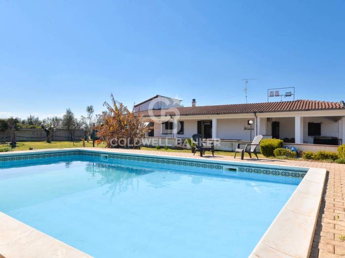 Casa con 6 locali in vendita in Via Comunale delle Case, Corigliano d'Otranto