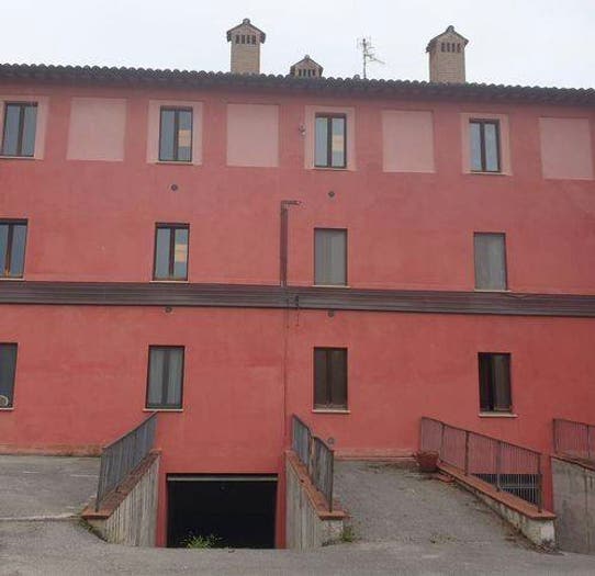 Appartamento con 5 locali in vendita in Via Circonvallazione, Centro, Matelica