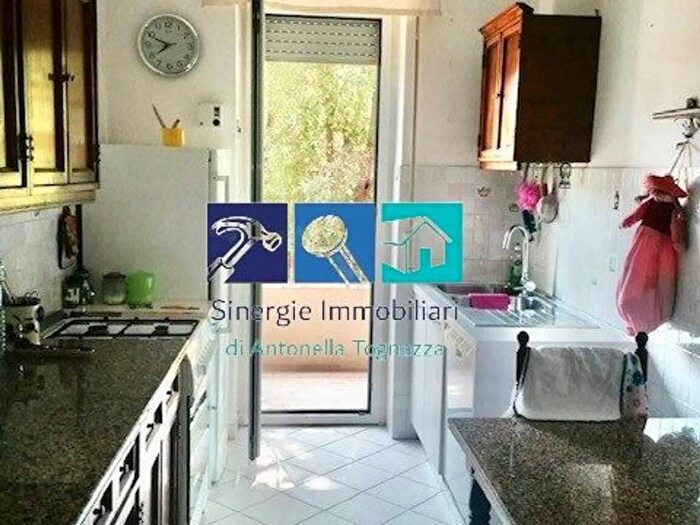 Appartamento con 5 locali in vendita in Via San Marcellino SNC, Borgo Rodi, Ancona