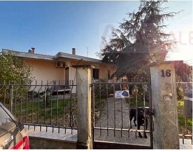Appartamento trilocale in vendita in Vicolo Regione Montallegro, Centro, Stradella
