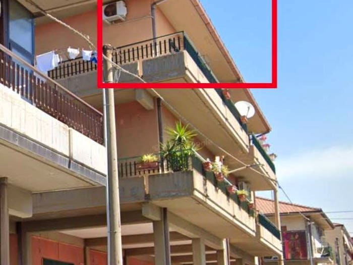 Appartamento con 6 locali in vendita in Via Roma, Centro, Camporotondo Etneo