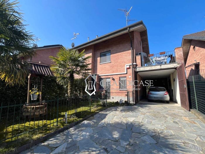 Casa con 5 locali in vendita in Strada del Valasso, Centro, Lauriano