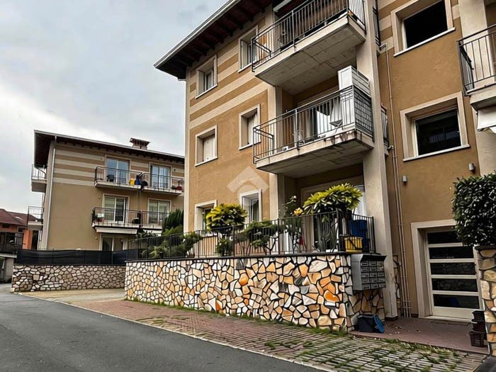 Appartamento trilocale in vendita in Via Razziche, Centro, Darfo Boario Terme