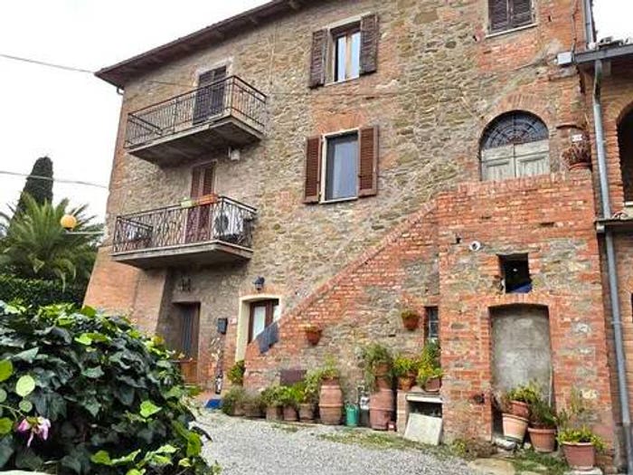 Appartamento con 6 locali in vendita in Ravigliano, Città della Pieve